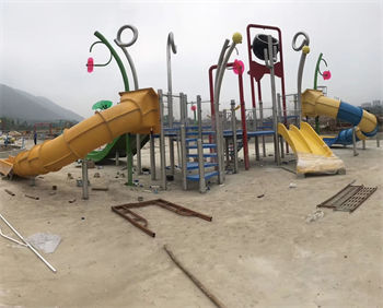 广东肇庆羚羊峡古栈道森林公园订做戏水设备案例